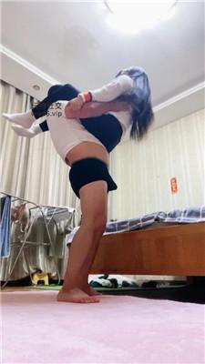 【小姨】骑马骑脖/白袜脚踩踏/散鞭抽 JS250123-28