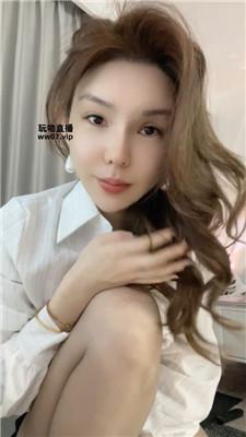 【欣妍】OL严厉女上司的狗    250409-28