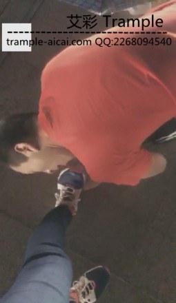 VIVI户外调教鞋奴