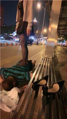 【夸梨】户外-黑丝美腿玩虐 JS250508-7