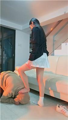 【嘉妮】毁容式踩脸/骑马转胯/小白鞋白袜辱 bf49447