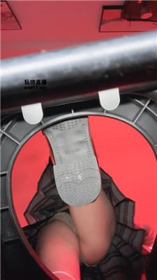 【回眸】灯4脚厕羞辱全家    250426-11