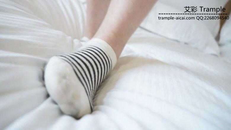 贱奴跪舔瑶瑶小主的原味棉袜 贱奴跪舔瑶瑶小主的原味棉袜