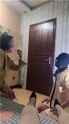 【芳姐】舔技师的脏鞋臭脚 JS250409-24