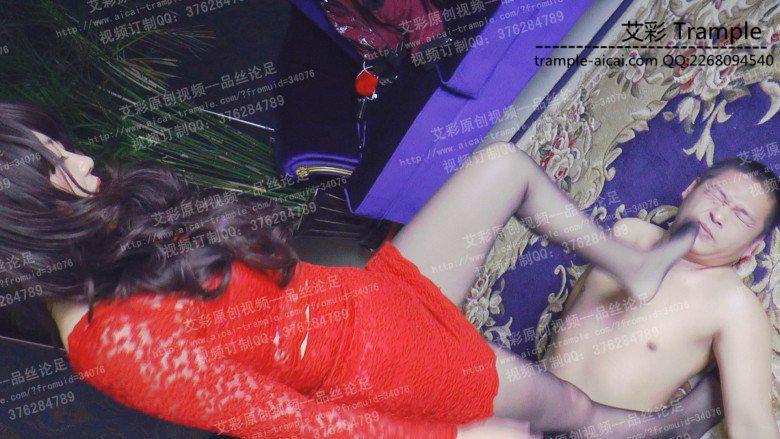 黑丝奶奶耳光羞辱绿帽奴 黑丝奶奶耳光羞辱绿帽奴