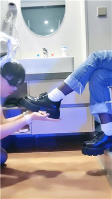 【甜柚】皮鞋白袜虐bt变装奴 bf52554