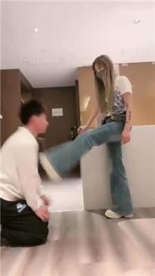 【梦樱】口球塞嘴/骑马/小白鞋踢踹/鞭打腿绞