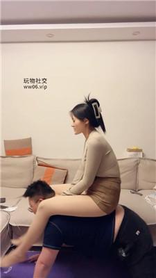 【埋汰】骑马肉丝脚踩虐 JS250119-5