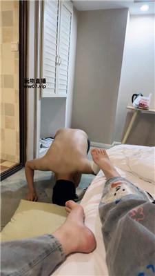 【黑兔】闻臭鞋发骚-酸臭脚狂舔 JS250420-22