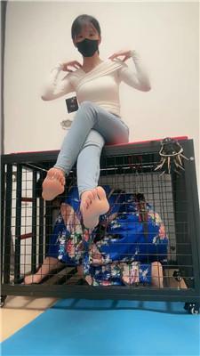 【暴主】母畜-囚禁狗笼-舔帆布鞋船袜-狗链遛狗 JS250303-34