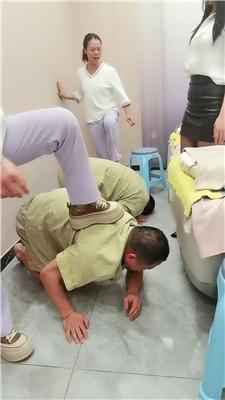 【乔伊】群调群虐-教沐足技师做S【三视角版】 bf51419