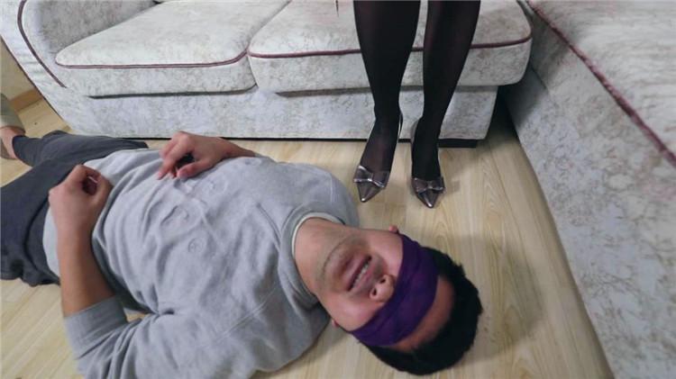 初九黑丝恋足 初九黑丝恋足