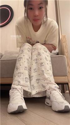 【凹凸曼】运动鞋白丝粗口    250522-5