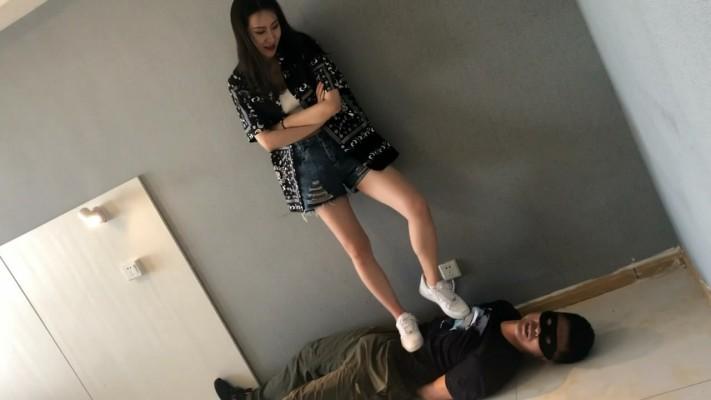 帮闺蜜教训渣男 YC-210901-4