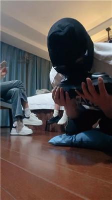 【小凤梨】双S-强迫男友舔闺蜜的鞋袜 bf50165