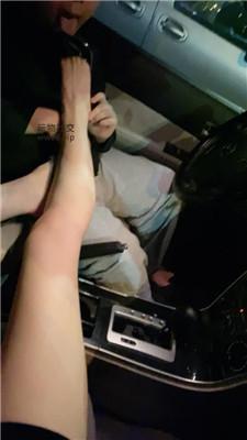 【素人星探】车内模特S美腿恋足舔/虐乳 JS250106-37