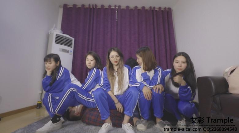 订制7人校服坐脸羞辱