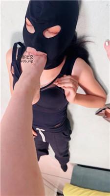 【小妮】你们的女神是我的脚奴 bf49100