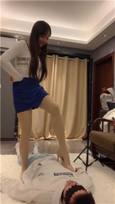 【宝娜】腿绞-高跟肉丝美腿诱惑-插嘴 bf50511