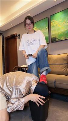 【狗哥】体校女神-跑鞋白袜踩虐 bf52475