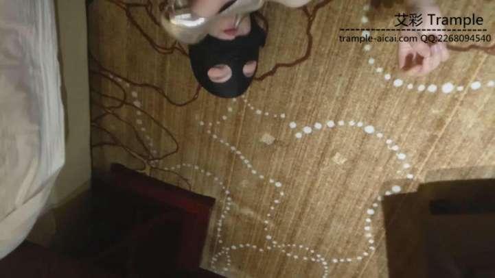 90后美女的虐待