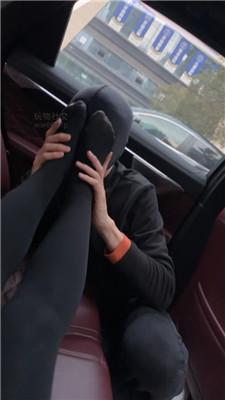 【狗哥】车内调-长靴捂黑丝白袜虐 JS250124-1