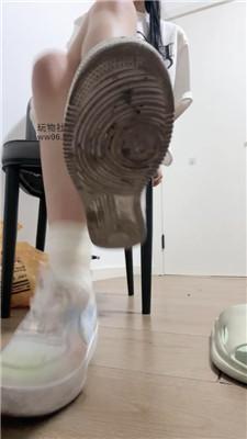 【小渔情侣】贱狗滚进来舔白袜    250120-16