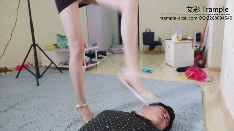 疯狂剁脸第一部