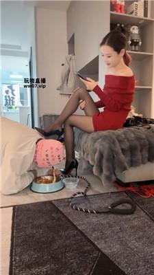 【阿楠】伺候吃饭-黑丝美腿蹂躏绿帽奴 bf51304