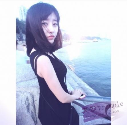 【冰时代精品】松岛女神强制耳光踩喉 黑冰跳踩脸虐奴