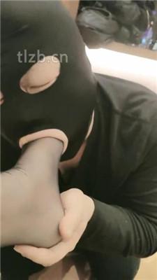 【狐妹】狂舔黑丝裸足/骑脖