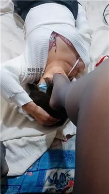 【伪娘和人妻】蓬头垢面的狗就是骚 JS250122-43