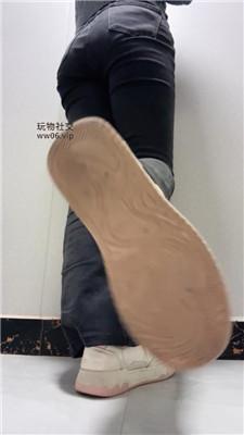 【兔兔酱】巨人视角之短肉丝 250115-3