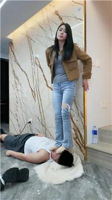 【麋鹿银儿】首次便爱上虐打/丰满骑马压迫 bf51220