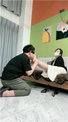 【辣姐】酸臭肉丝脚狂舔-戒尺虐打 JS250322-16