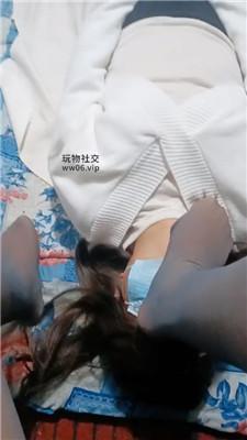 【伪娘和人妻】喜欢臭脚的蓬头垢面狗 JS250118-13