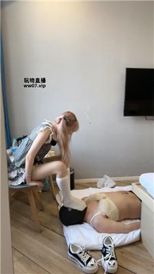 【小涵】白袜诱惑狂舔-脚喂酸奶 bf52474