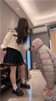 【猴歌】素人S-皮鞋白袜踩虐废物 JS250319-8