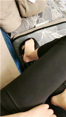 【泽天】近距离啃吃臭脚丫 JS250322-1