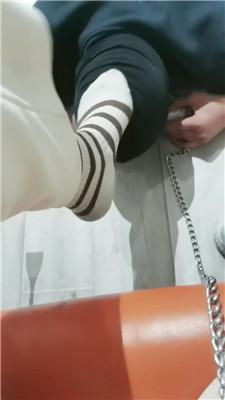 【灵魂晴】运动鞋白袜气味辱/脚下喂食 JS250118-51