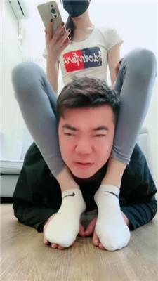 【美娜格格】人体家具奴伺奉主人