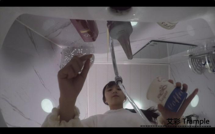 初九睡前玩弄男友pov