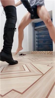 【怡宝】长靴踩踏喂食/踢裆 JS250315-33