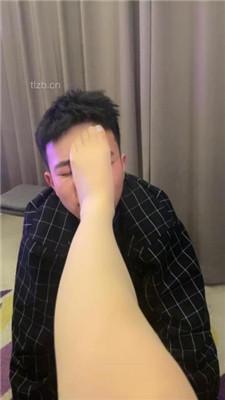 【方糖】双S-骑马转胯遛狗/跪舔白棉袜/品尝臭脚【双视角版】