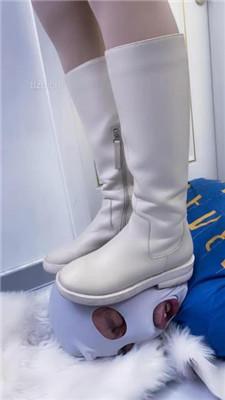 【麋鹿银儿】双S-脏鞋踩虐/骑马转胯/腿绞窒息