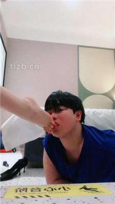 【伊柔】学生狗-首次挑战圣水鞭打