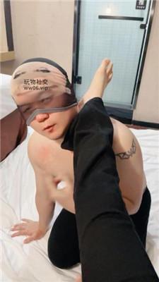 【小凤梨】纹身大哥喜欢做狗 JS250207-16