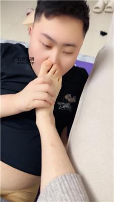 【埋汰】玉足脚下踩健身教练【上】 bf50938