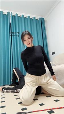 【辣辣bb】转胯狗爬/白袜踩虐 JS250216-18