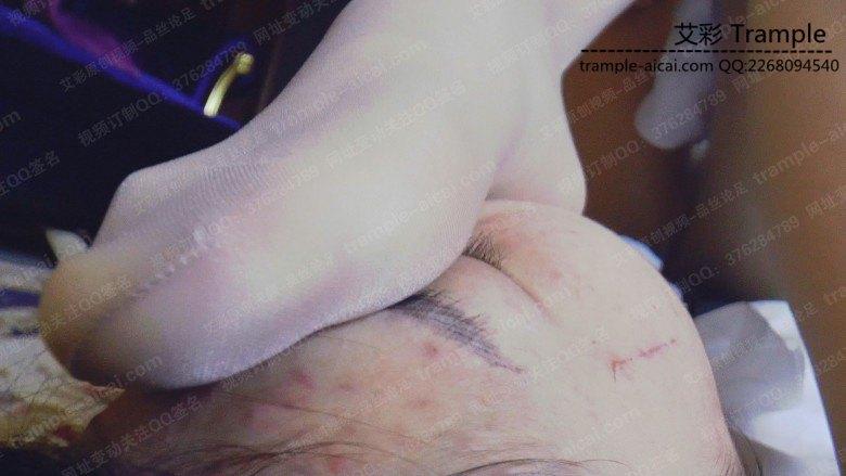 馨雨虐流浪母狗